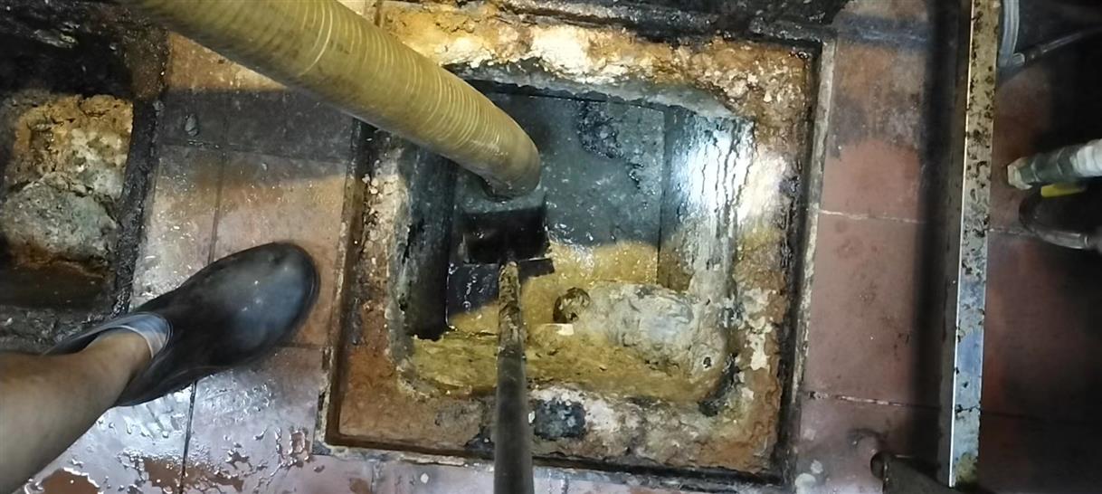 毛感乡化油池清理-污水池清掏