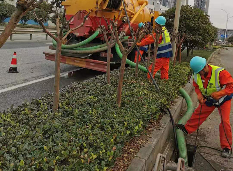 毛感乡市政管道清淤